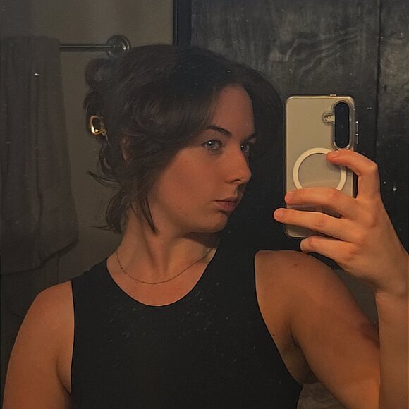 Meet your Posher, Fin - Picture 1 of 1